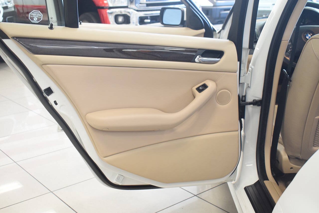 Used 2000 BMW 323i Sedan RWD image 44