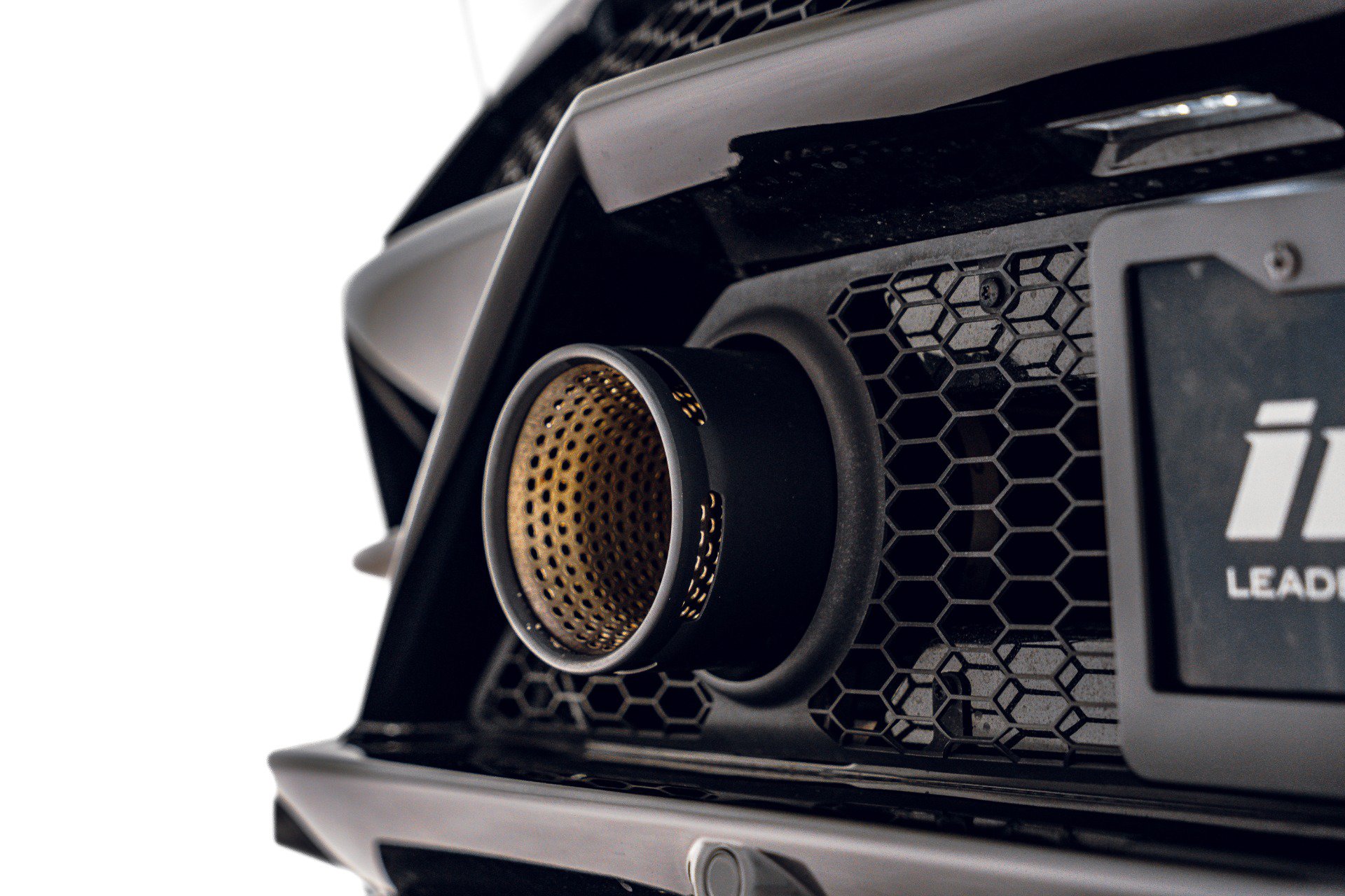 Used 2021 Lamborghini Huracan EVO RWD image 32
