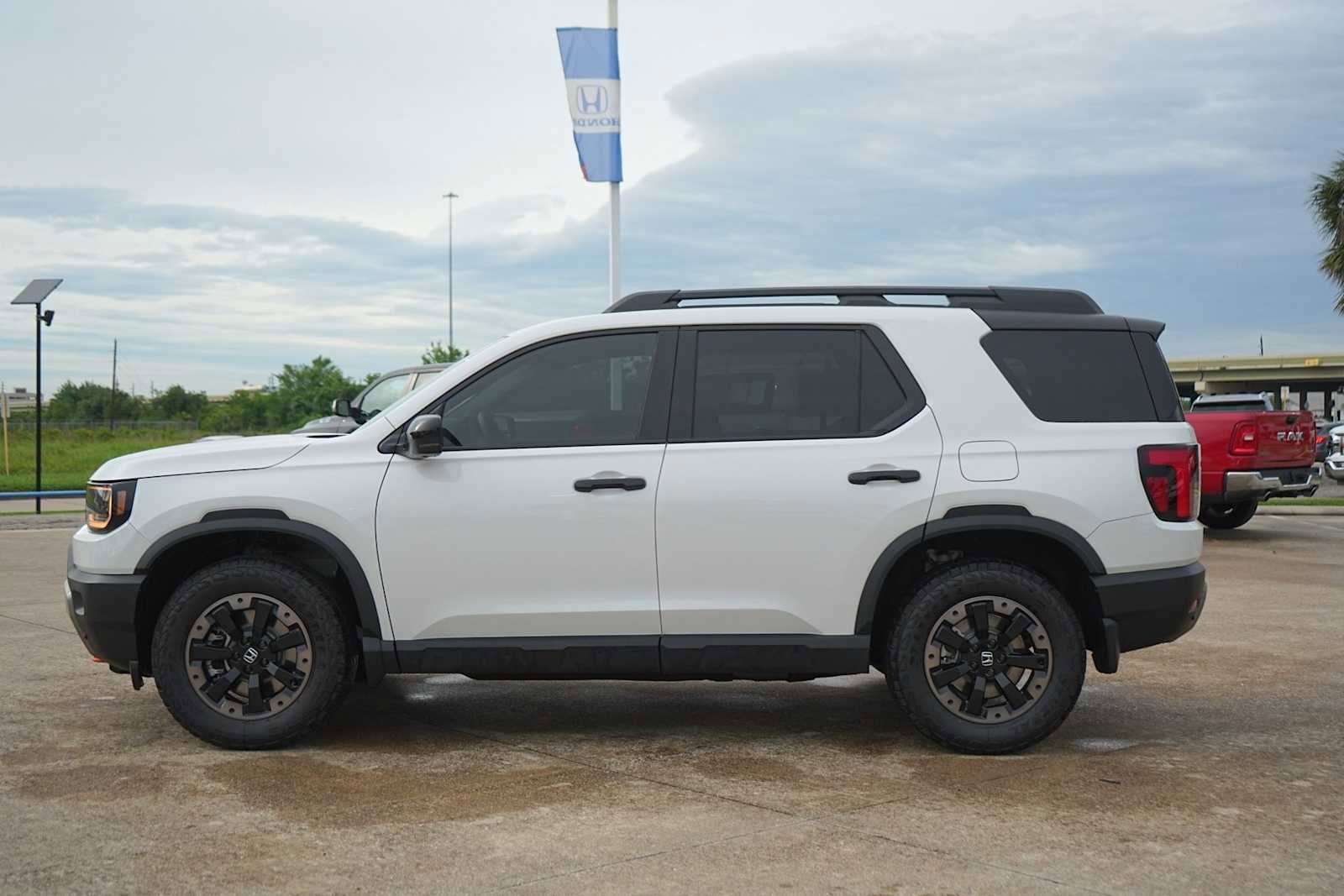 New 2026 Honda Passport TrailSport Elite image 3