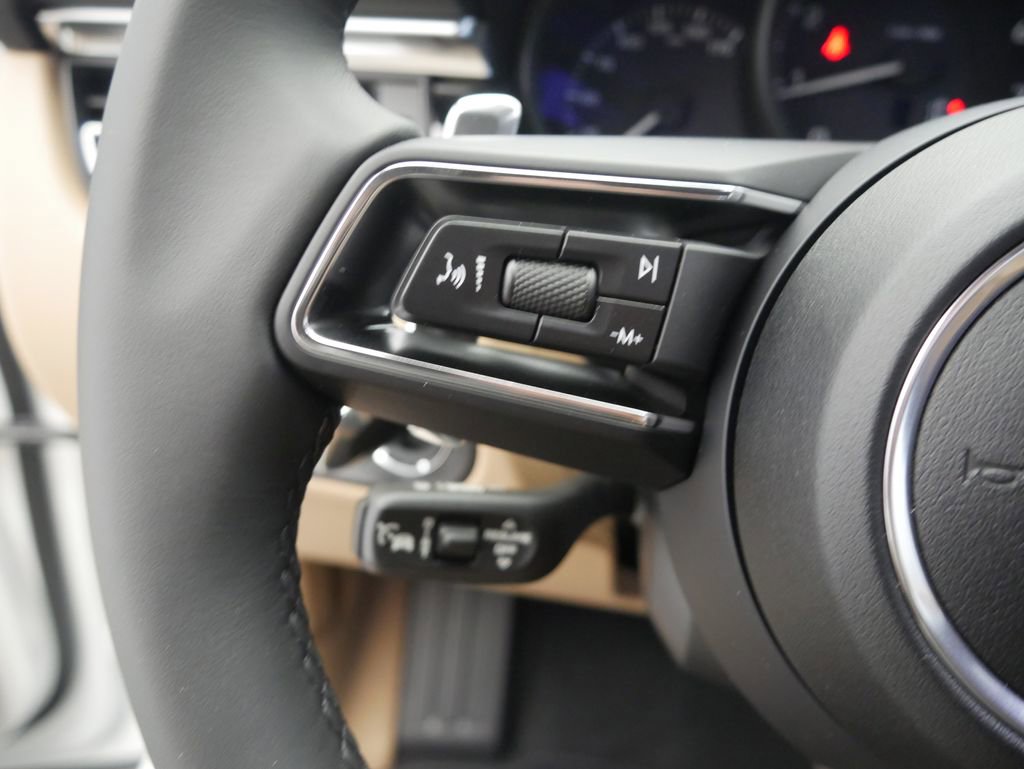 New 2026 Porsche Macan AWD/4WD image 33