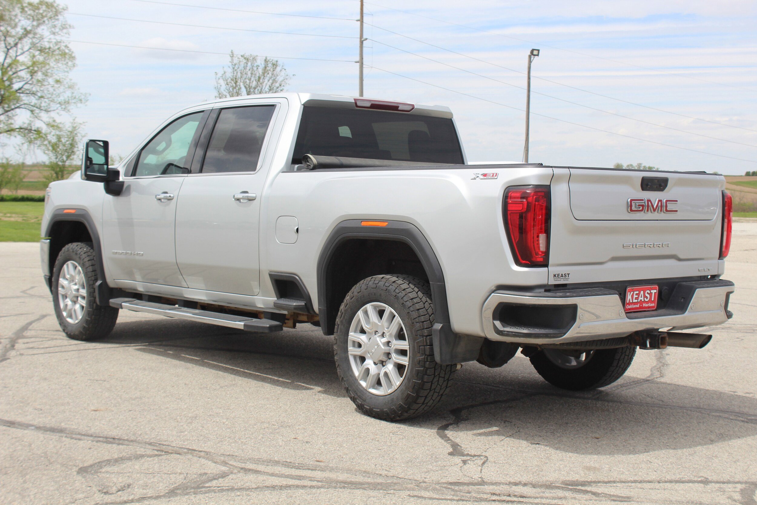 Used 2020 GMC Sierra 2500 SLT w/ Driver Alert Package I AWD/4WD image 7