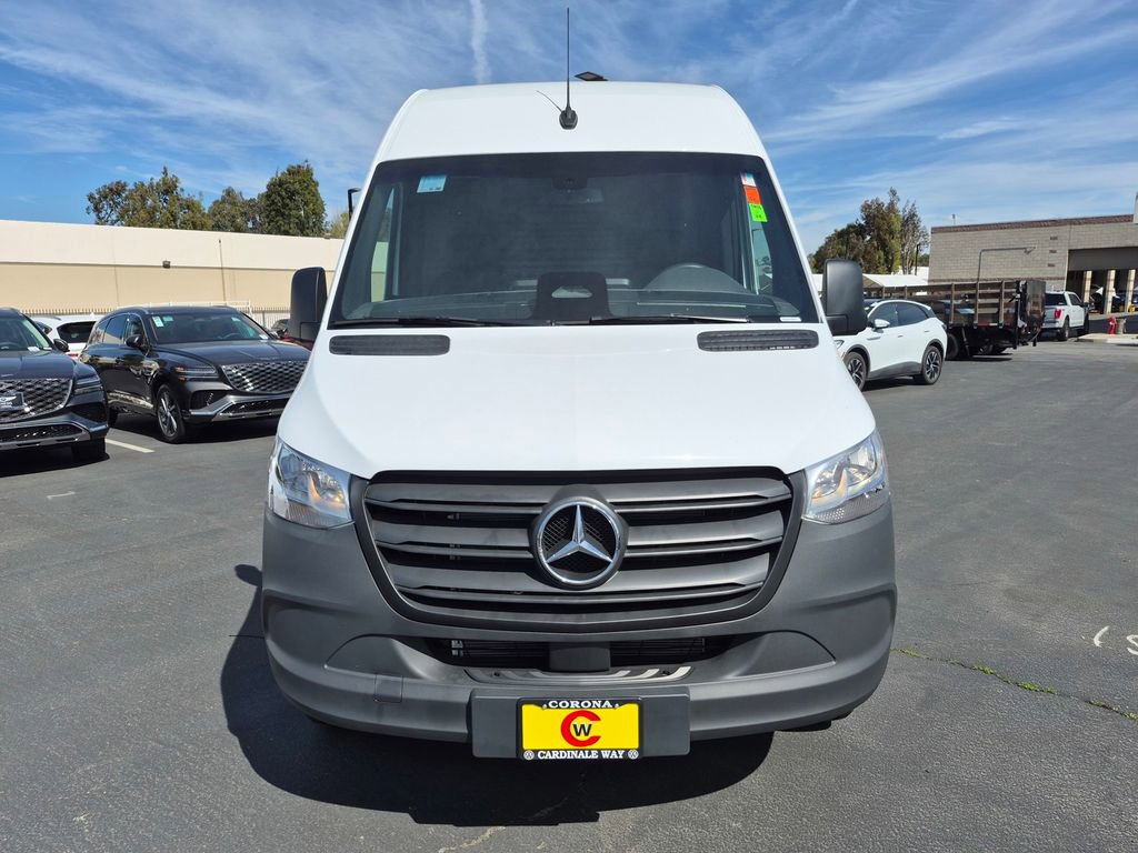Used 2025 Mercedes-Benz Sprinter 2500 image 2
