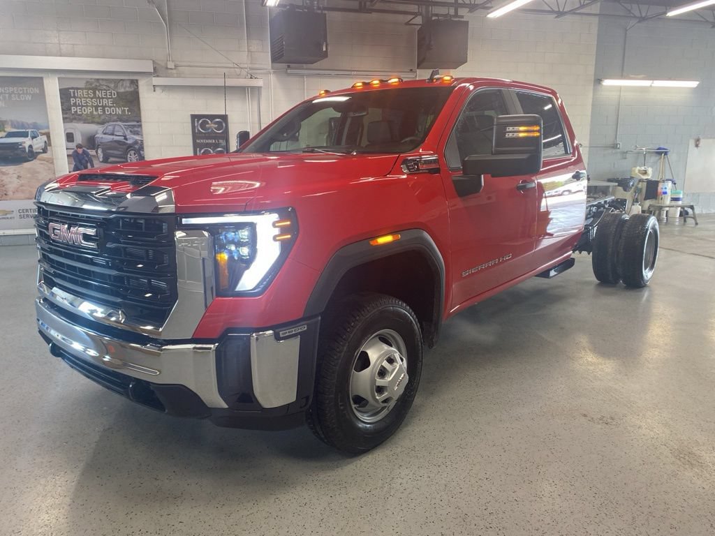 New 2026 GMC Sierra 3500 Pro w/ Convenience Package AWD/4WD image 3
