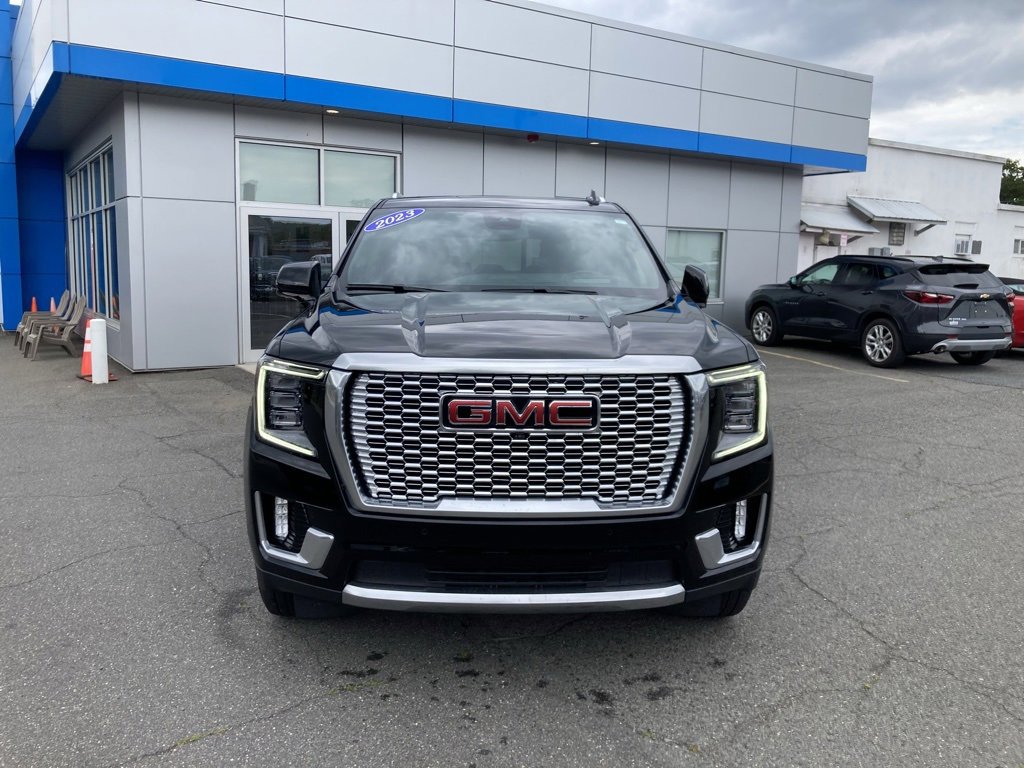Used 2023 GMC Yukon Denali image 2
