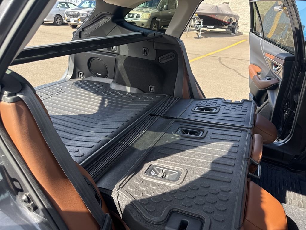 Used 2022 Subaru Outback Touring XT w/ Popular Package #2 image 19