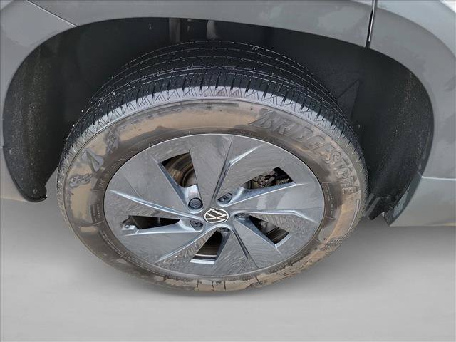 Used 2025 Volkswagen Taos S FWD image 11