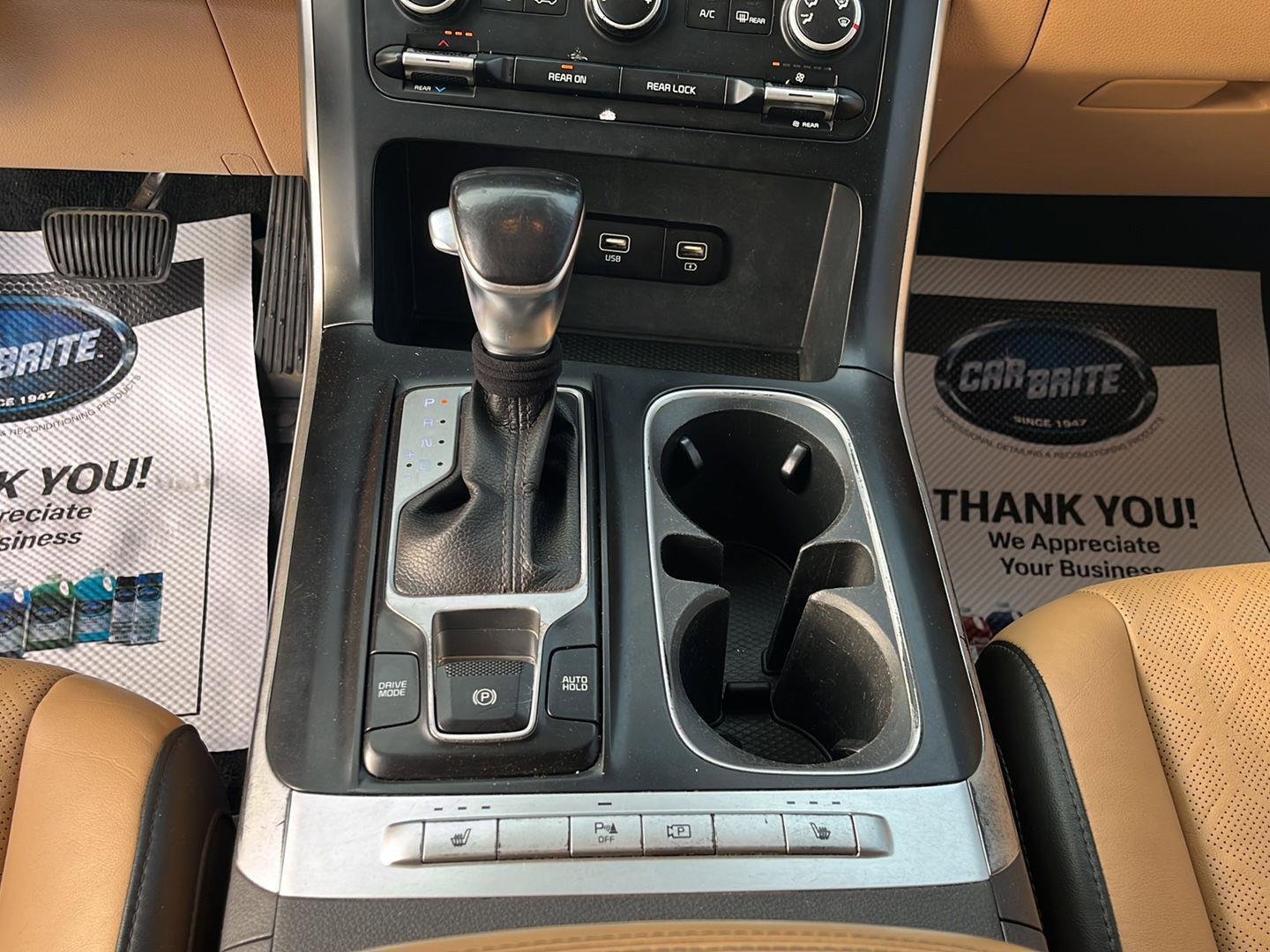 Used 2022 Kia Carnival LX image 21