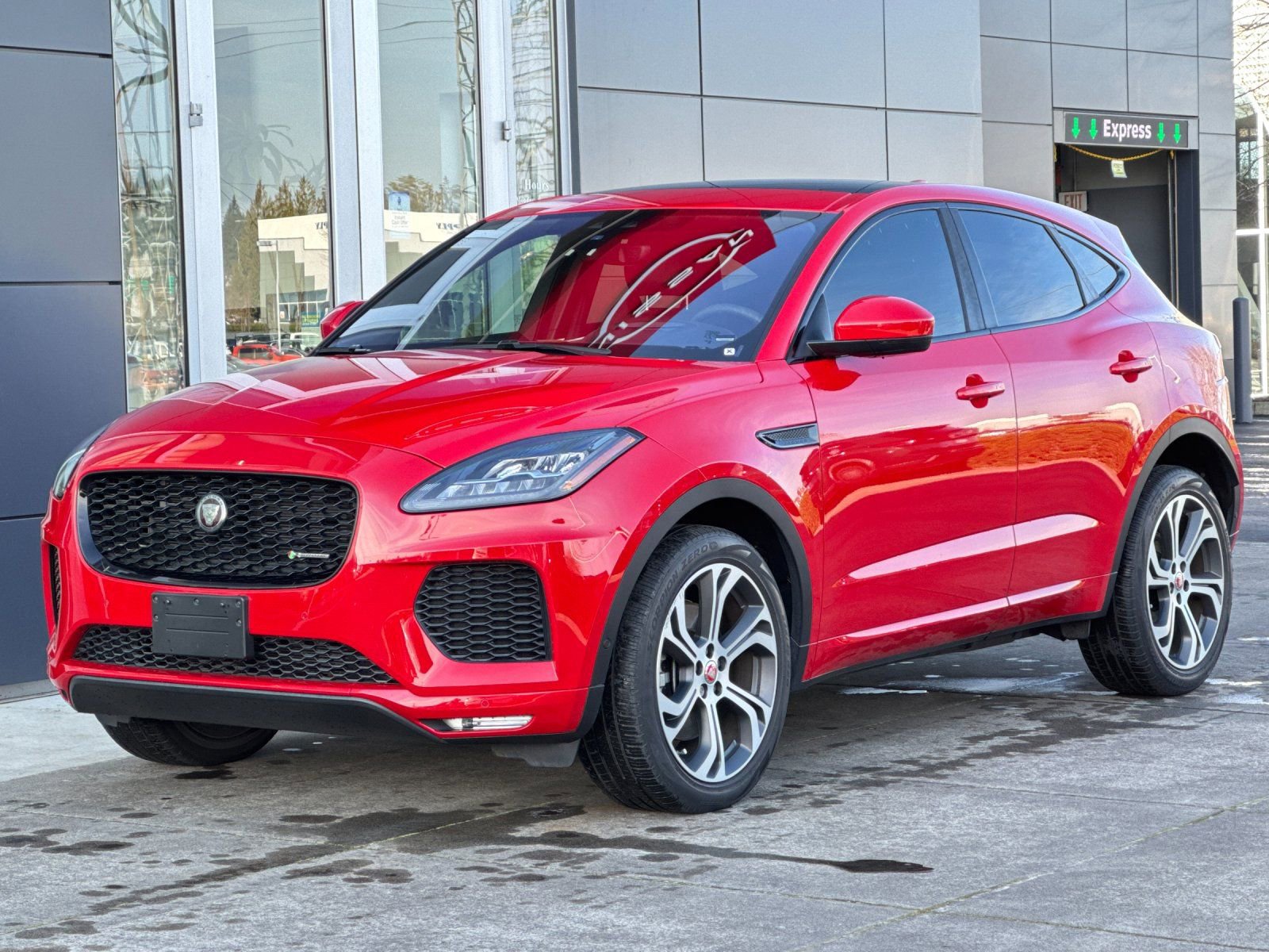 Used 2018 Jaguar E-PACE First Edition image 7