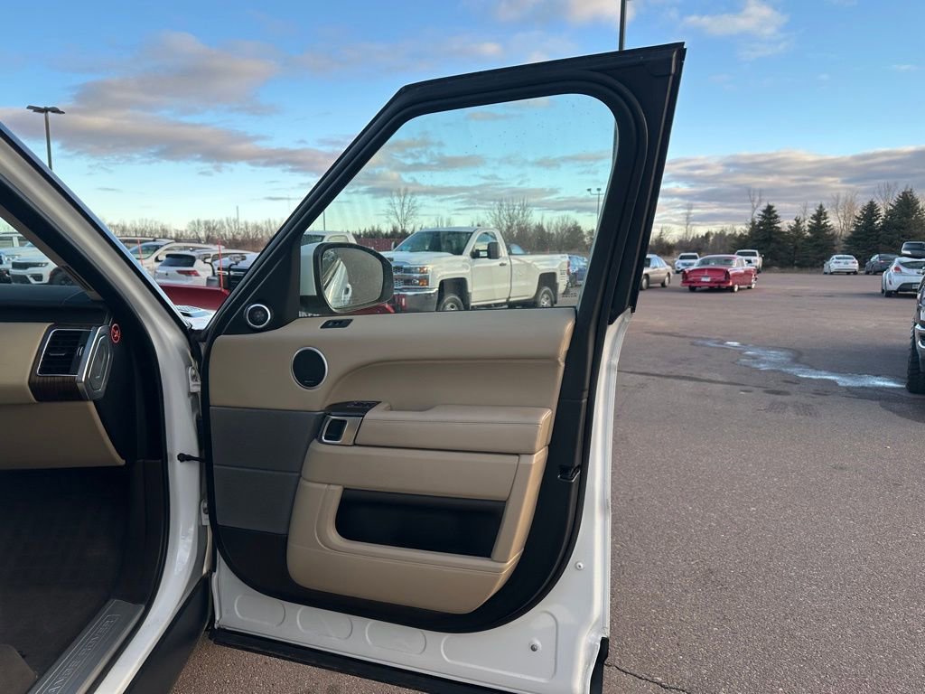 Used 2014 Land Rover Range Rover Sport Supercharged image 27