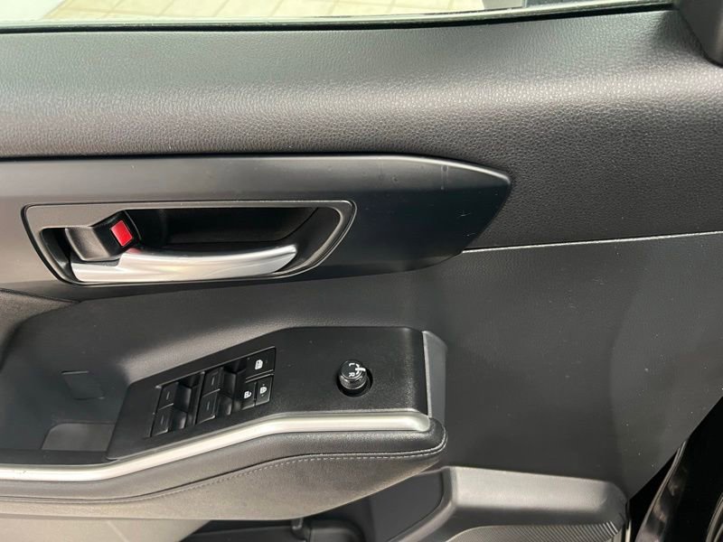 Used 2023 Toyota Highlander XLE AWD/4WD image 17