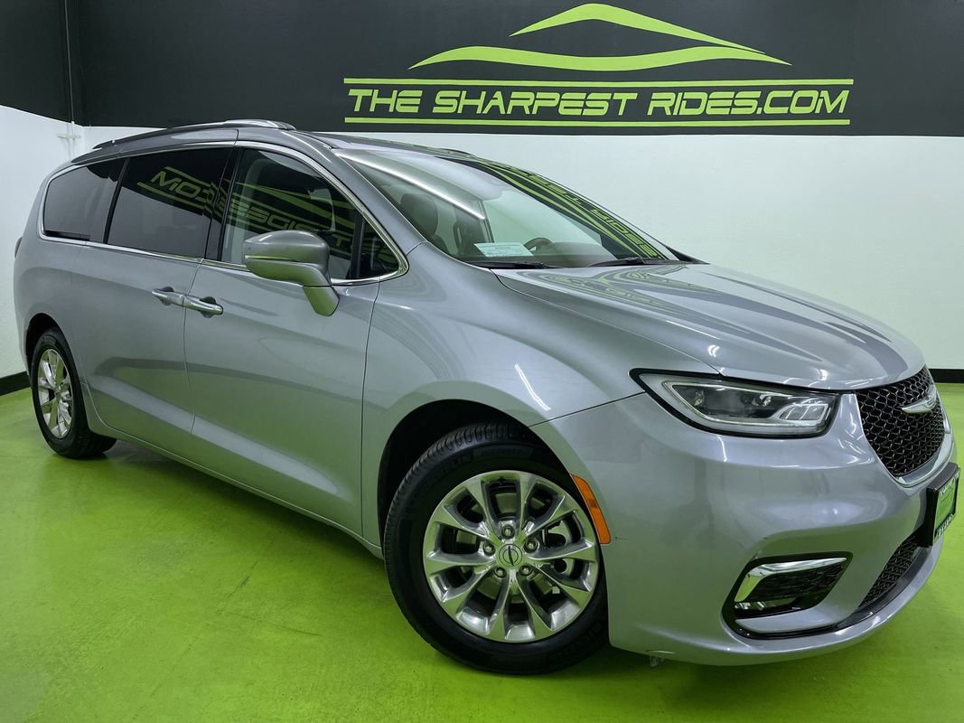 Used 2021 Chrysler Pacifica Touring-L