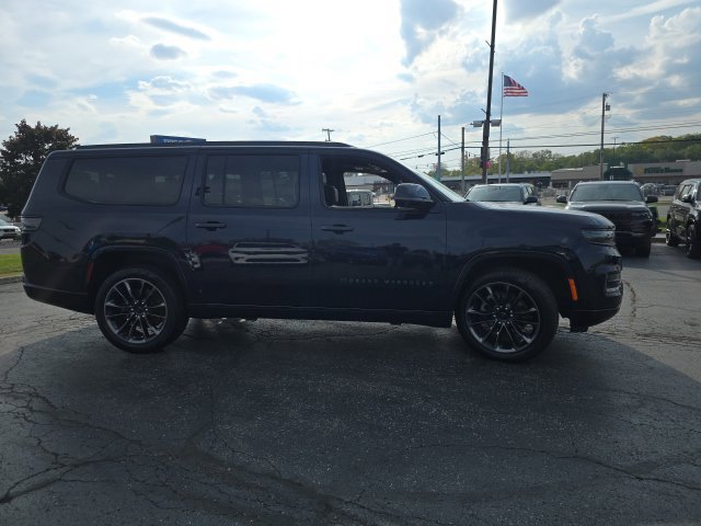 Used 2025 Jeep Grand Wagoneer L Series III w/ Quick Order Packagew 28T AWD/4WD image 8