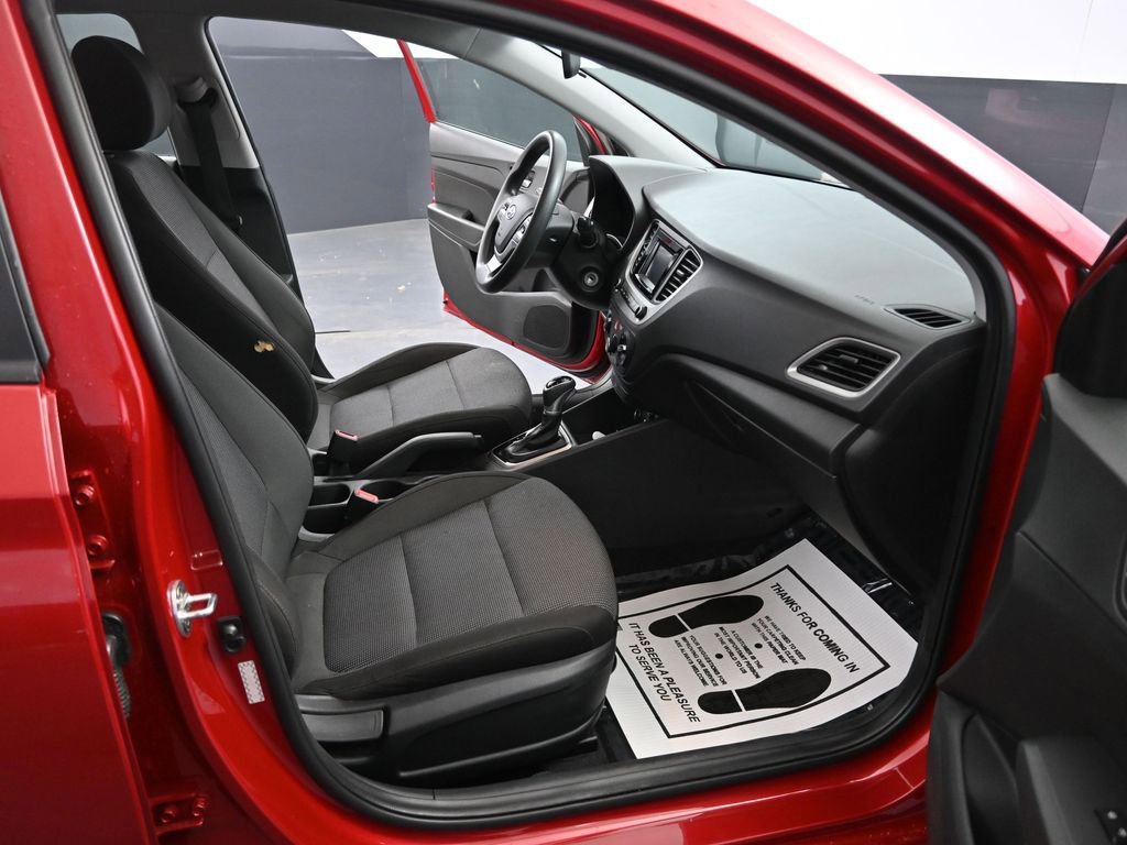 Used 2021 Hyundai Accent SE image 18
