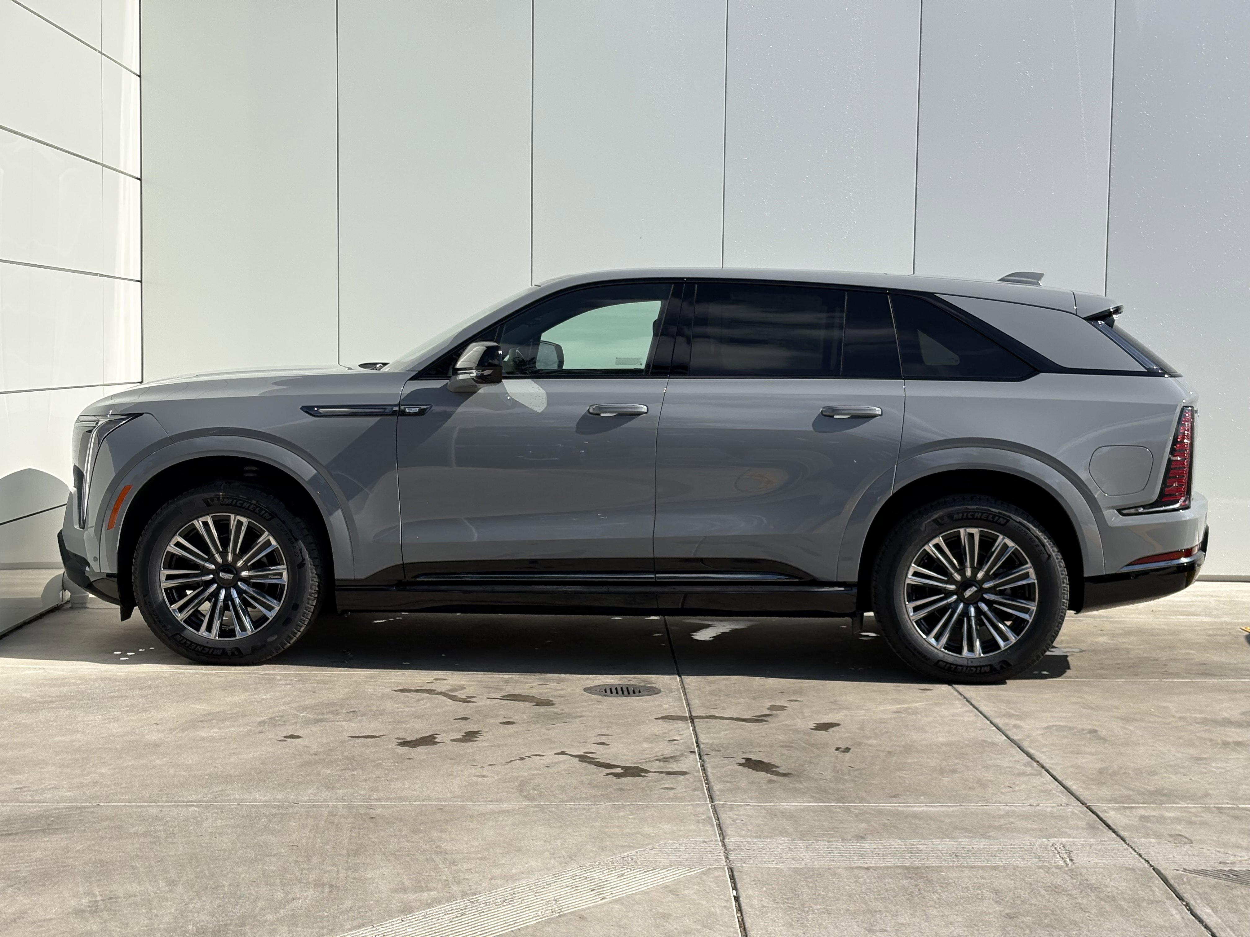 New 2026 Cadillac Escalade IQ Sport 1 w/ LPO, Floor Liner Package image 4