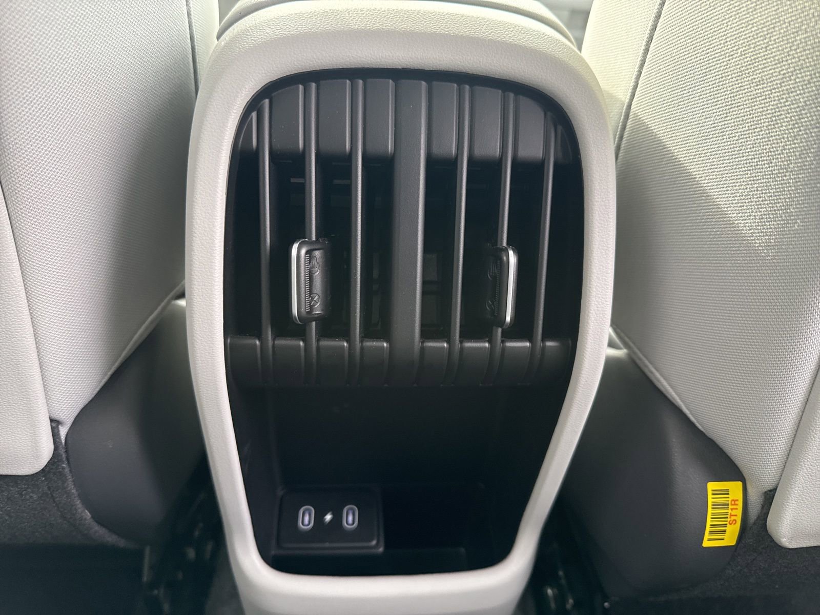 Used 2024 Hyundai Kona SEL w/ Convenience Package image 23