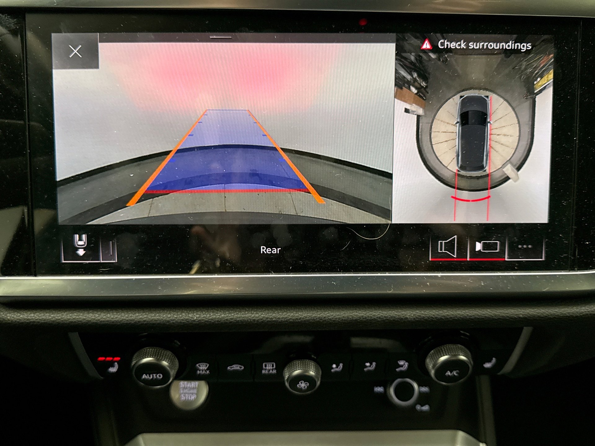 Used 2020 Audi Q3 2.0T Prestige image 11