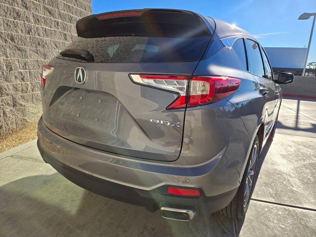 Used 2023 Acura RDX Technology Package image 4