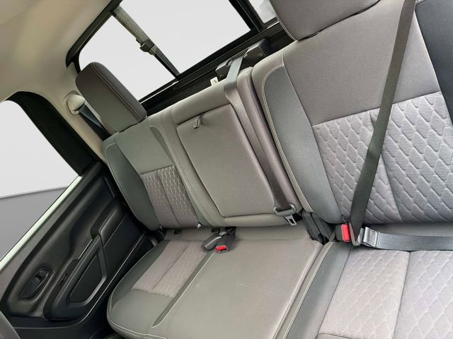 Used 2022 Nissan Titan S w/ HD Front GAWR Package AWD/4WD image 14