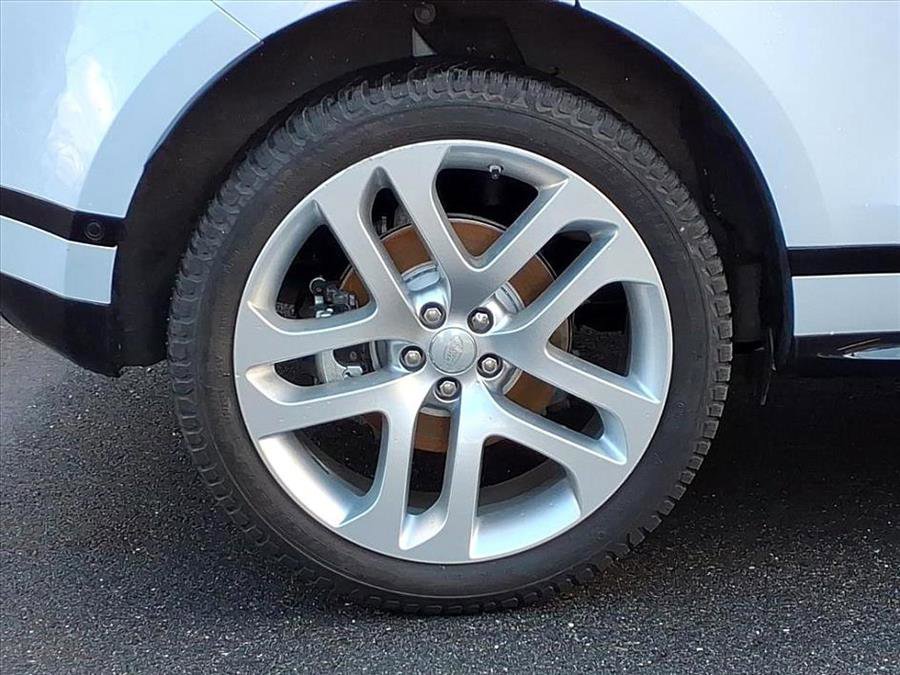 Used 2020 Land Rover Range Rover Evoque R-Dynamic SE image 8