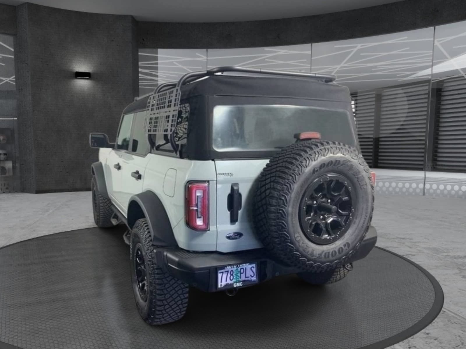 Used 2023 Ford Bronco Badlands w/ Sasquatch Package AWD/4WD image 7