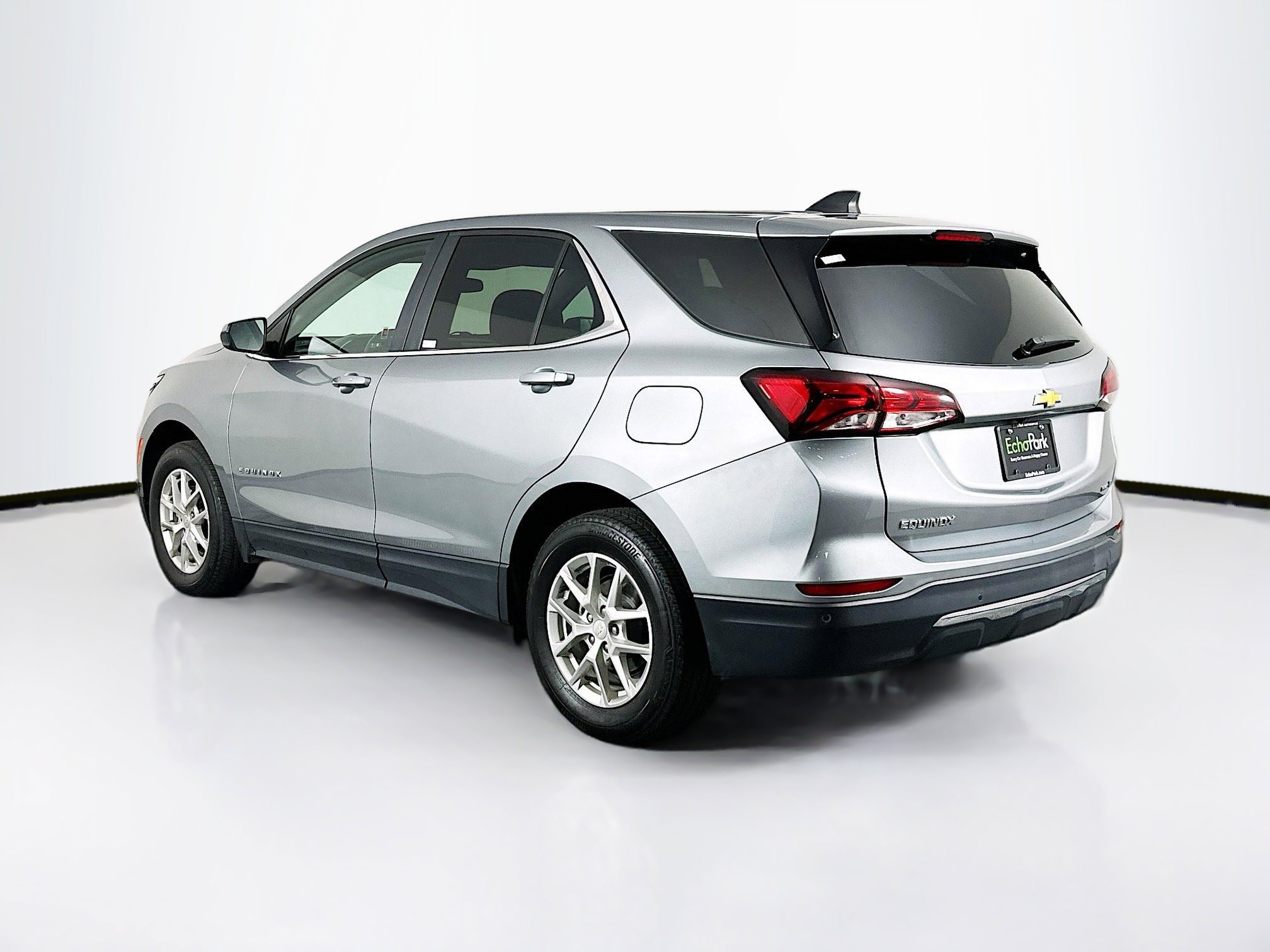 Used 2023 Chevrolet Equinox LT w/ Driver Convenience Package image 5