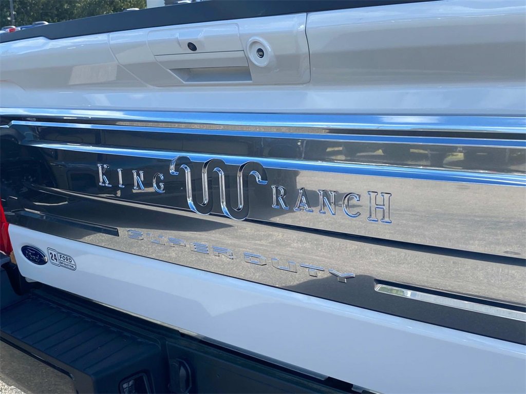 Used 2025 Ford F450 King Ranch image 11