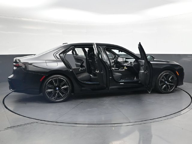 New 2026 BMW i7 xDrive60 AWD/4WD image 40