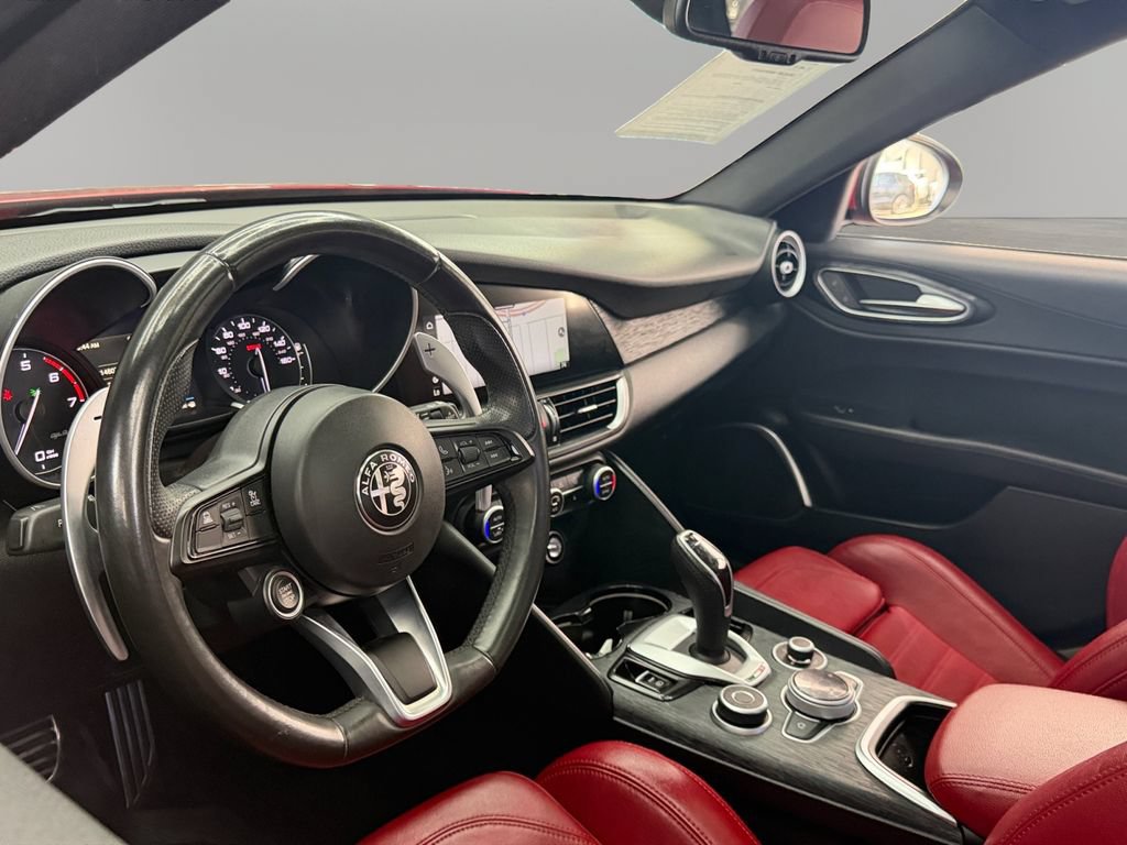 Used 2023 Alfa Romeo Giulia Sprint AWD/4WD image 16