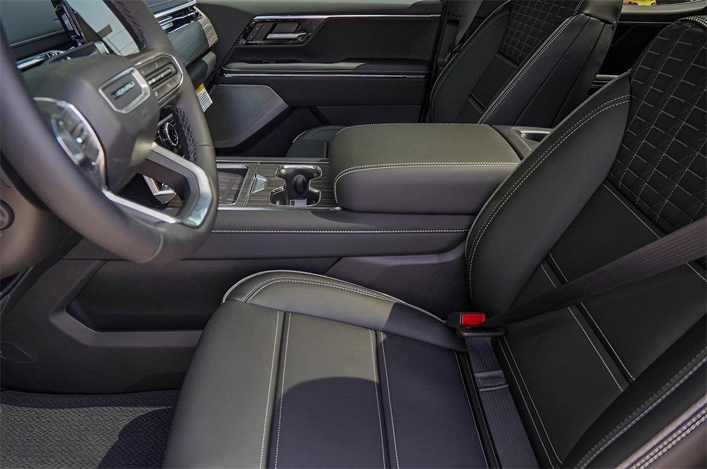 New 2025 GMC Sierra EV Denali image 7