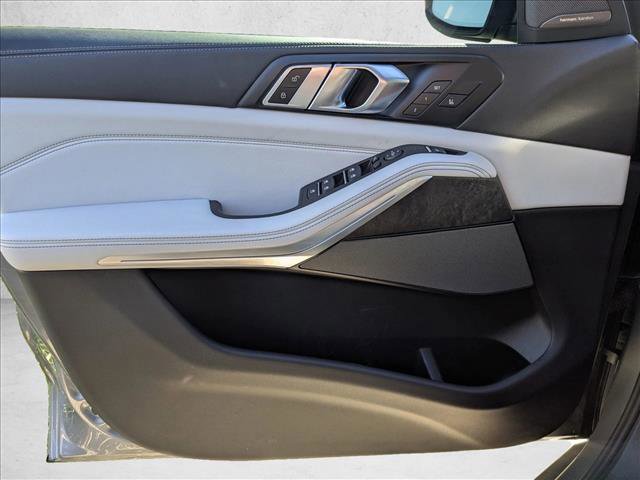 Used 2024 BMW X5 sDrive40i w/ Premium Package image 14