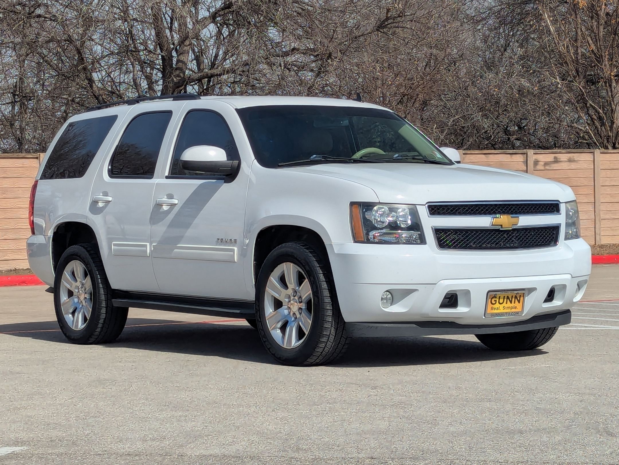 Used 2013 Chevrolet Tahoe LT w/ Luxury Package image 2