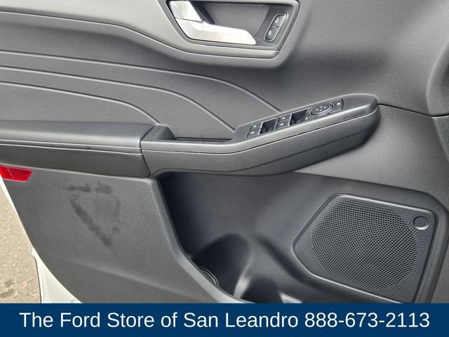 New 2025 Ford Escape SE image 20