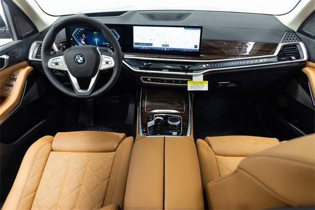 Certified 2025 BMW X7 xDrive40i image 21