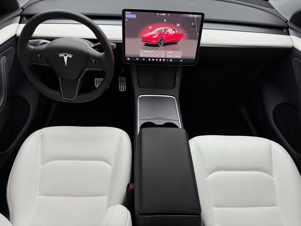 Used 2025 Tesla Model Y Performance image 27