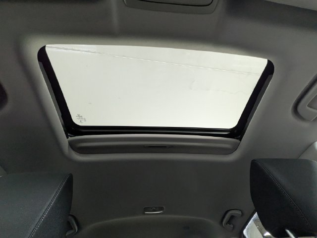 Used 2018 Honda CR-V EX image 6