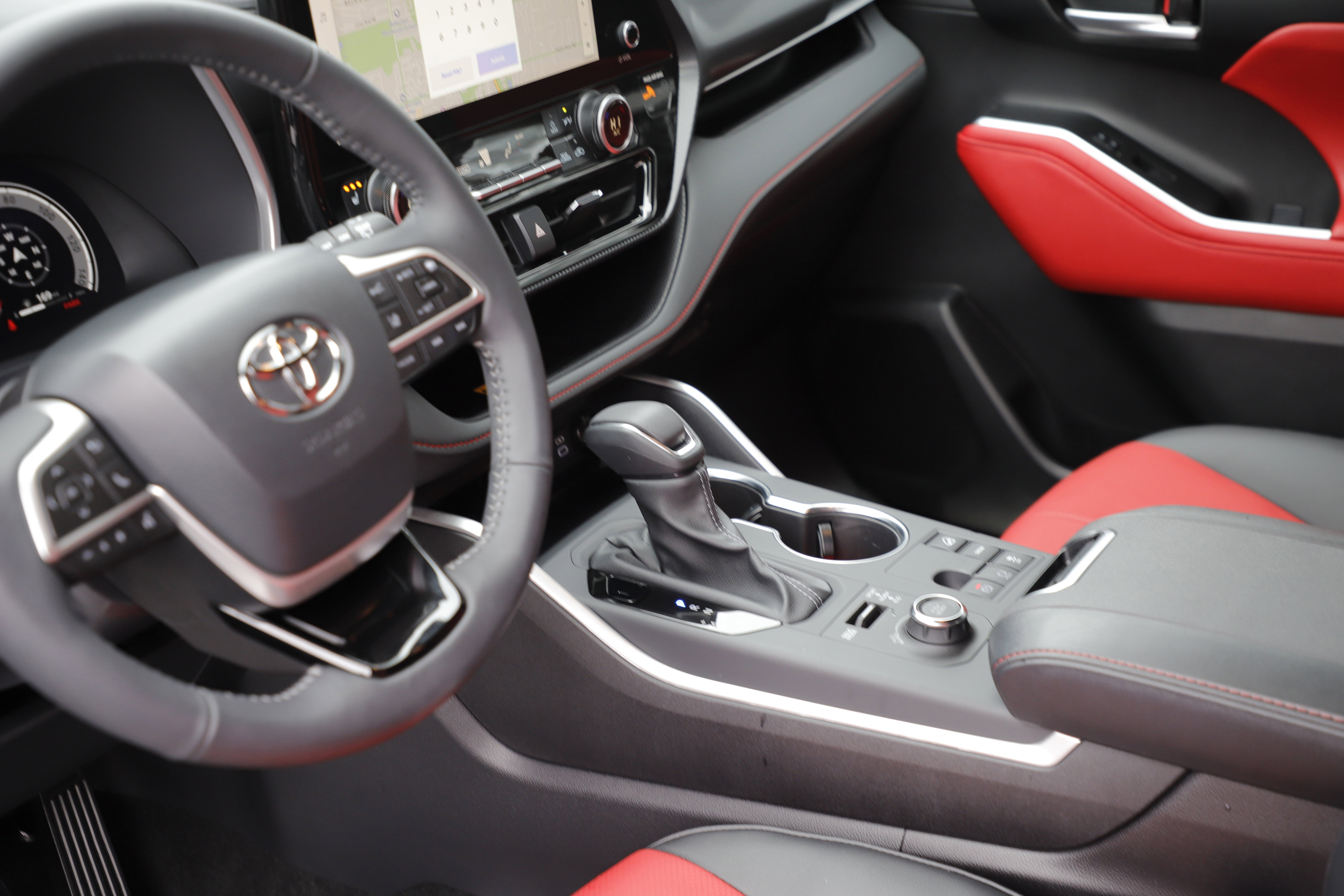 Used 2025 Toyota Highlander XSE image 21