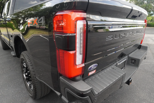Used 2025 Ford F250 Platinum AWD/4WD image 36