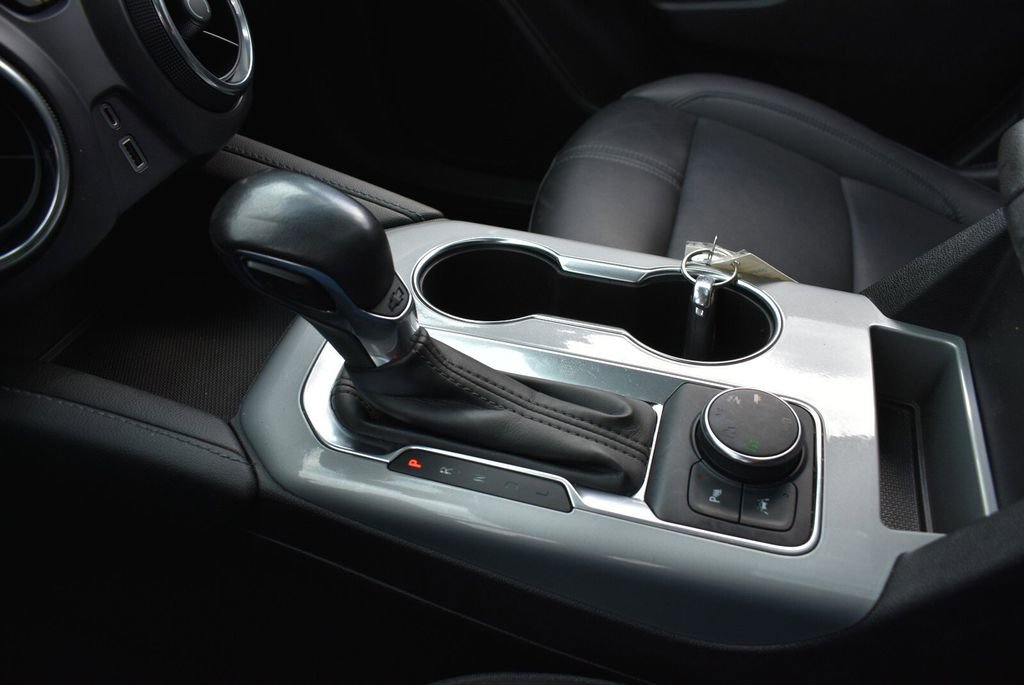 Used 2022 Chevrolet Blazer LT AWD/4WD image 19