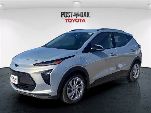 Used 2023 Chevrolet Bolt EUV LT w/ Driver Confidence Package image 3