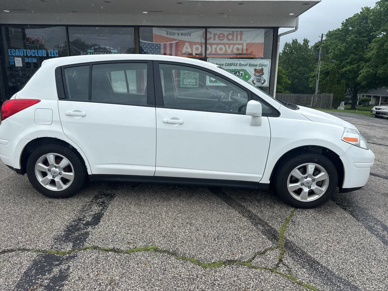 Used 2012 Nissan Versa 1.8 S w/ Special Edition Pkg FWD image 7