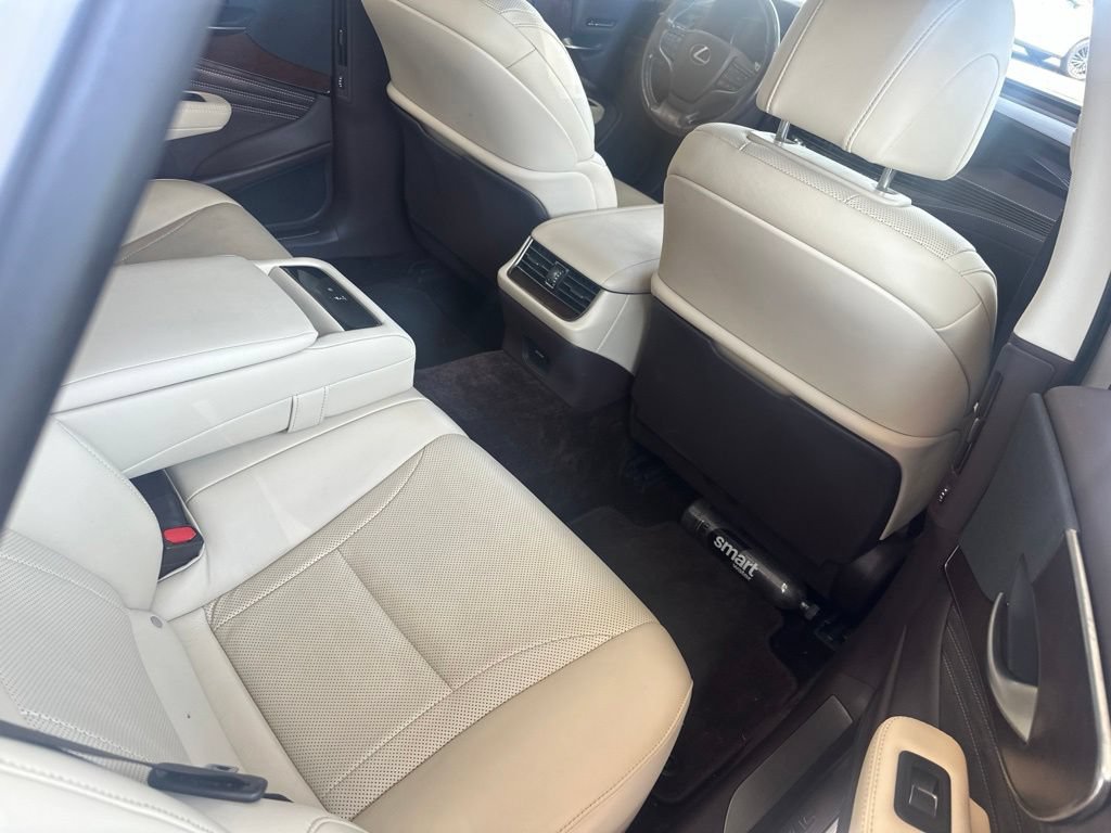 Used 2019 Lexus LS 500h AWD w/ Accessory Package (Z1) image 20