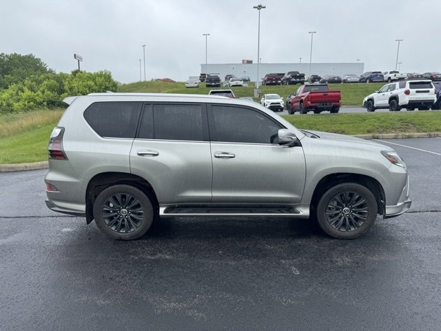 Used 2023 Lexus GX 460 Premium image 2