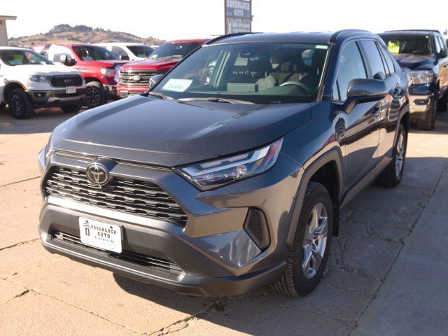 Used 2024 Toyota RAV4 XLE image 2