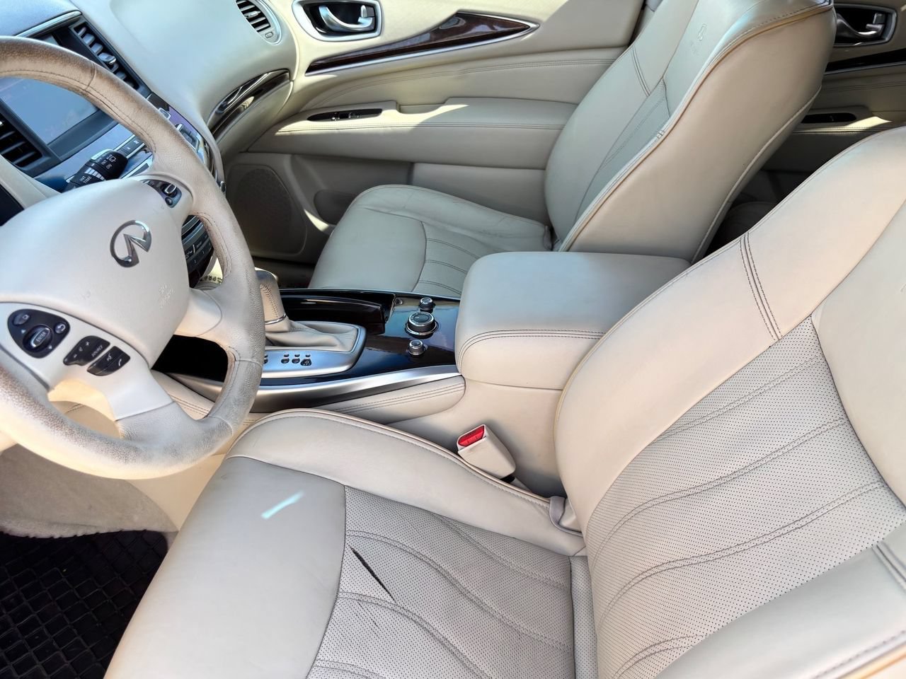 Used 2013 INFINITI JX35 FWD w/ Premium Pkg image 17