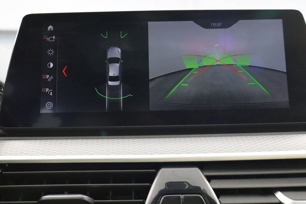 Used 2019 BMW M550i xDrive image 36