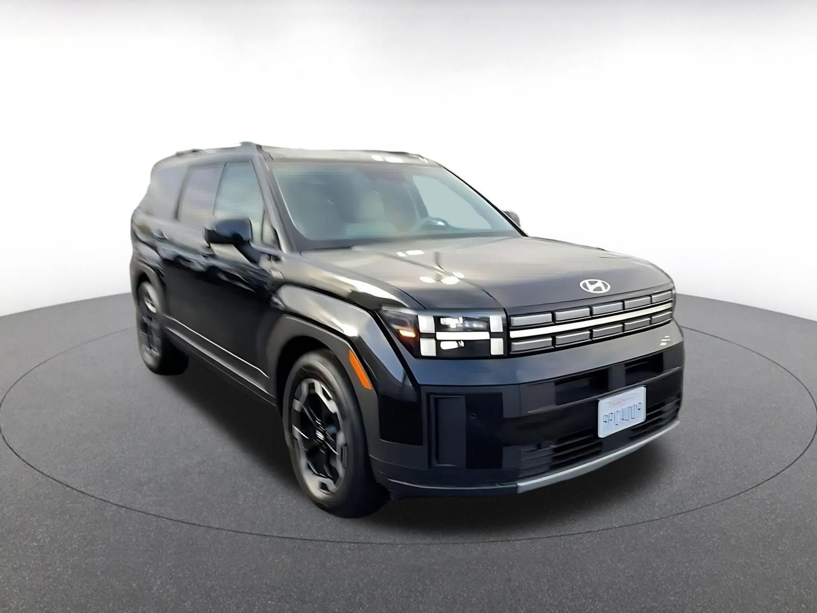 Used 2025 Hyundai Santa Fe SEL image 3