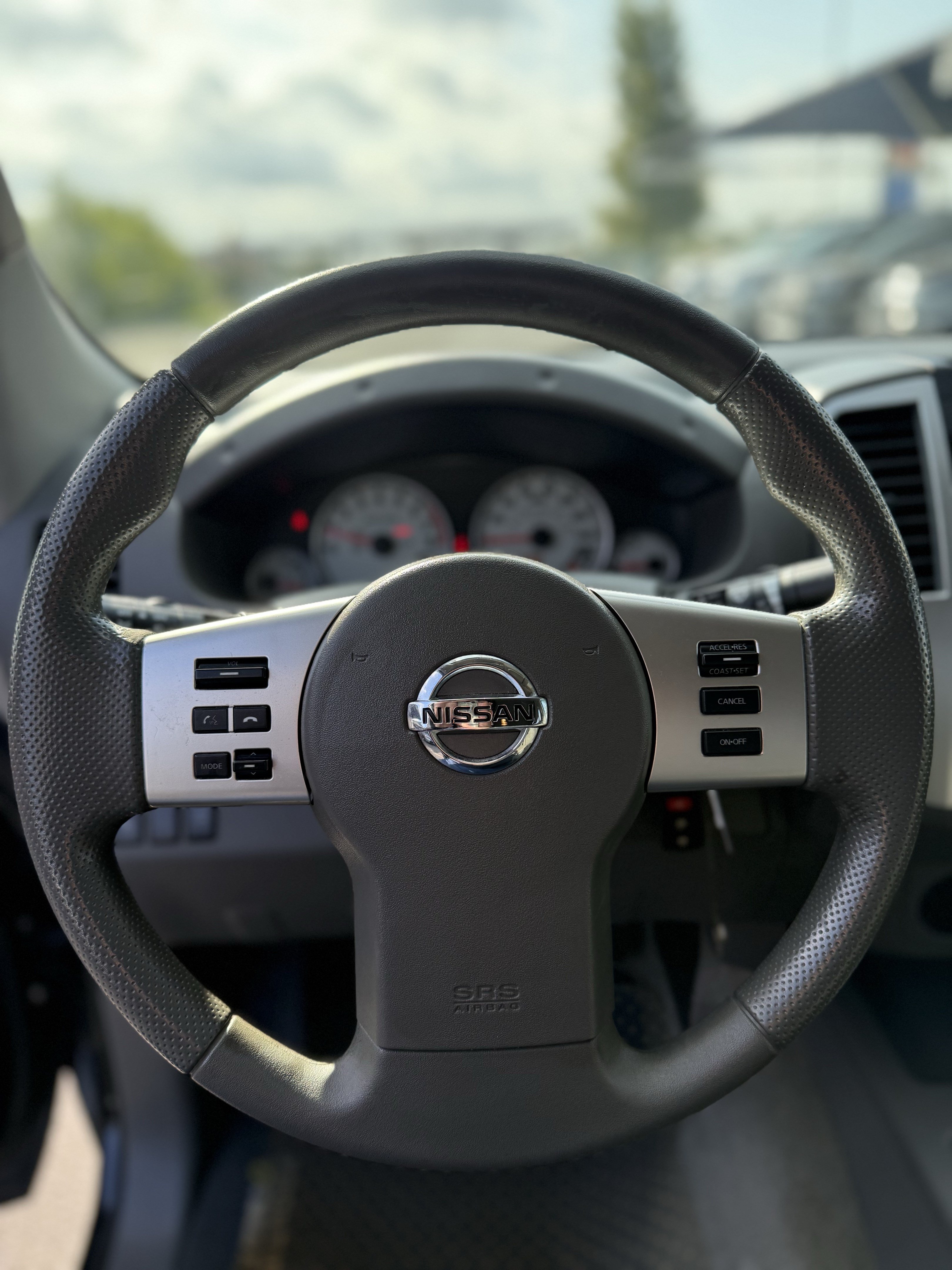 Used 2014 Nissan Frontier Desert Runner RWD image 23