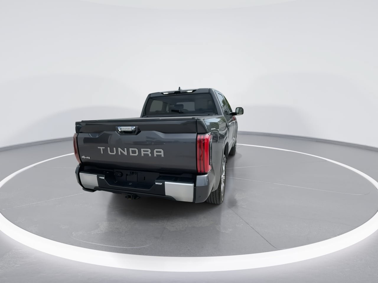 Used 2024 Toyota Tundra Capstone AWD/4WD image 18