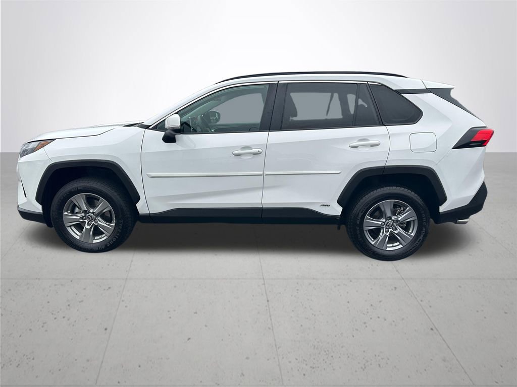 Certified 2024 Toyota RAV4 LE AWD/4WD image 11