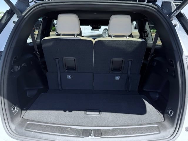 Used 2025 Jeep Grand Cherokee L Limited AWD/4WD image 10